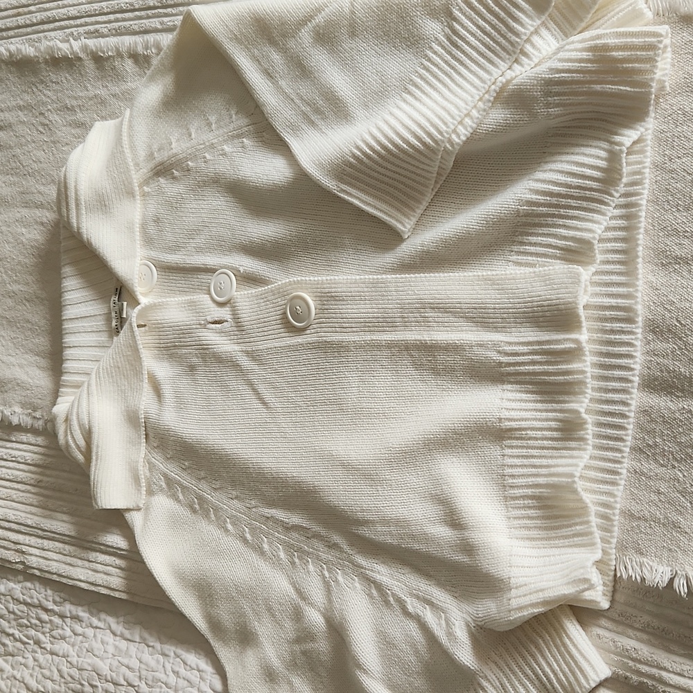 Cream Dolman sleeve  sweater by Carolyn Taylor